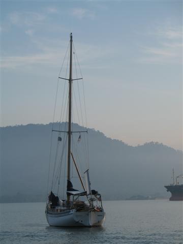 21. července 2008: Lumut Dřevěný Pateke, Bristol Channel Cutter, sesterská loď Tailesinu L&L Pardeyových